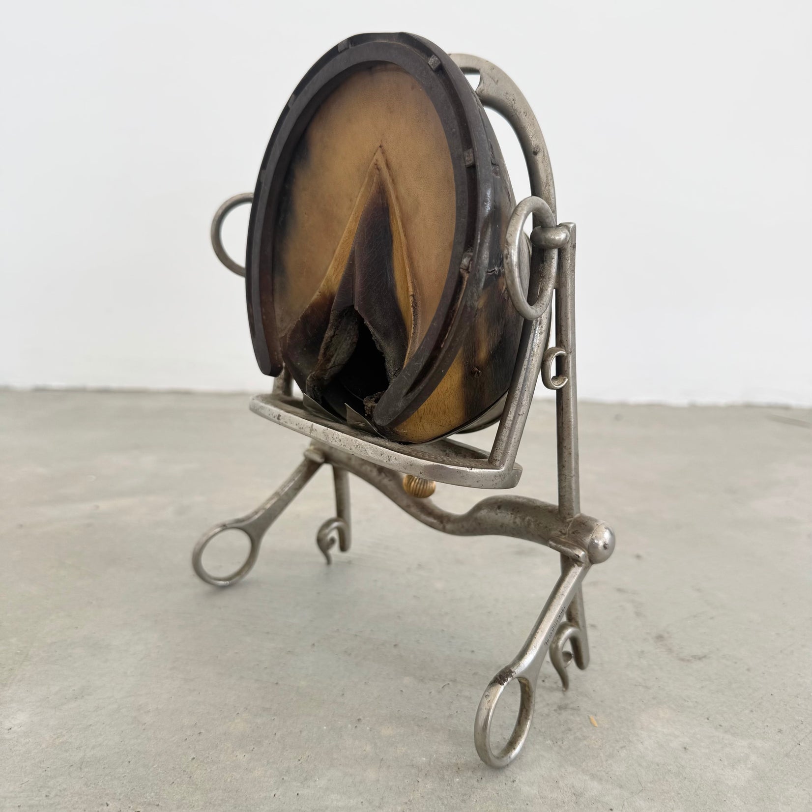Horseshoe Table Clock