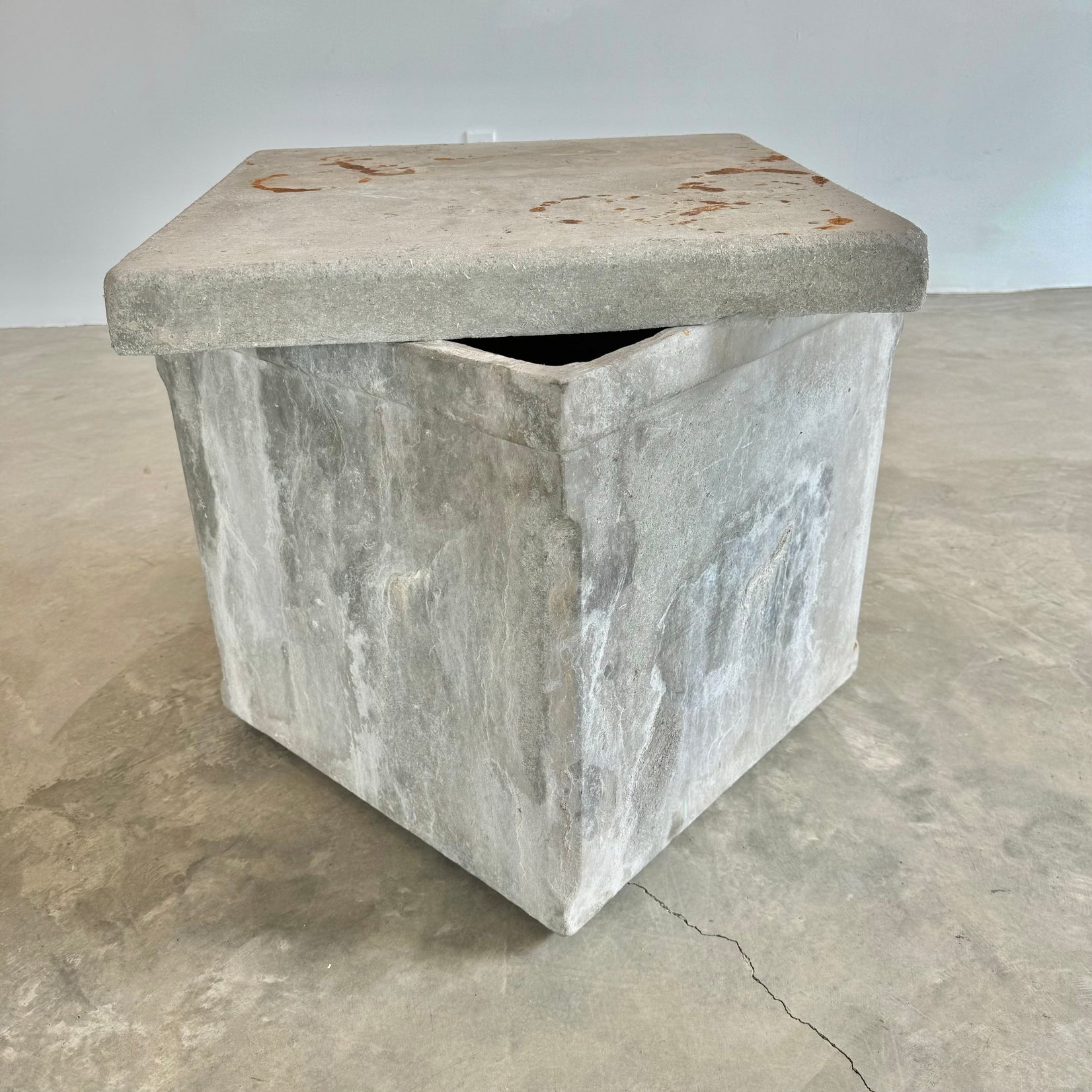 Willy Guhl Concrete Box with Lid, 1960s Switzerland