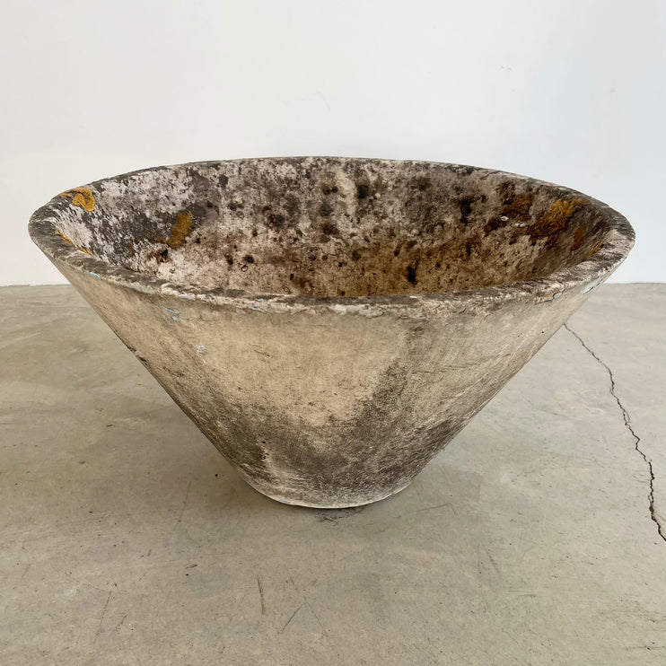 Small Concrete Flower pot by Willy Guhl, 1960s Switzerland
