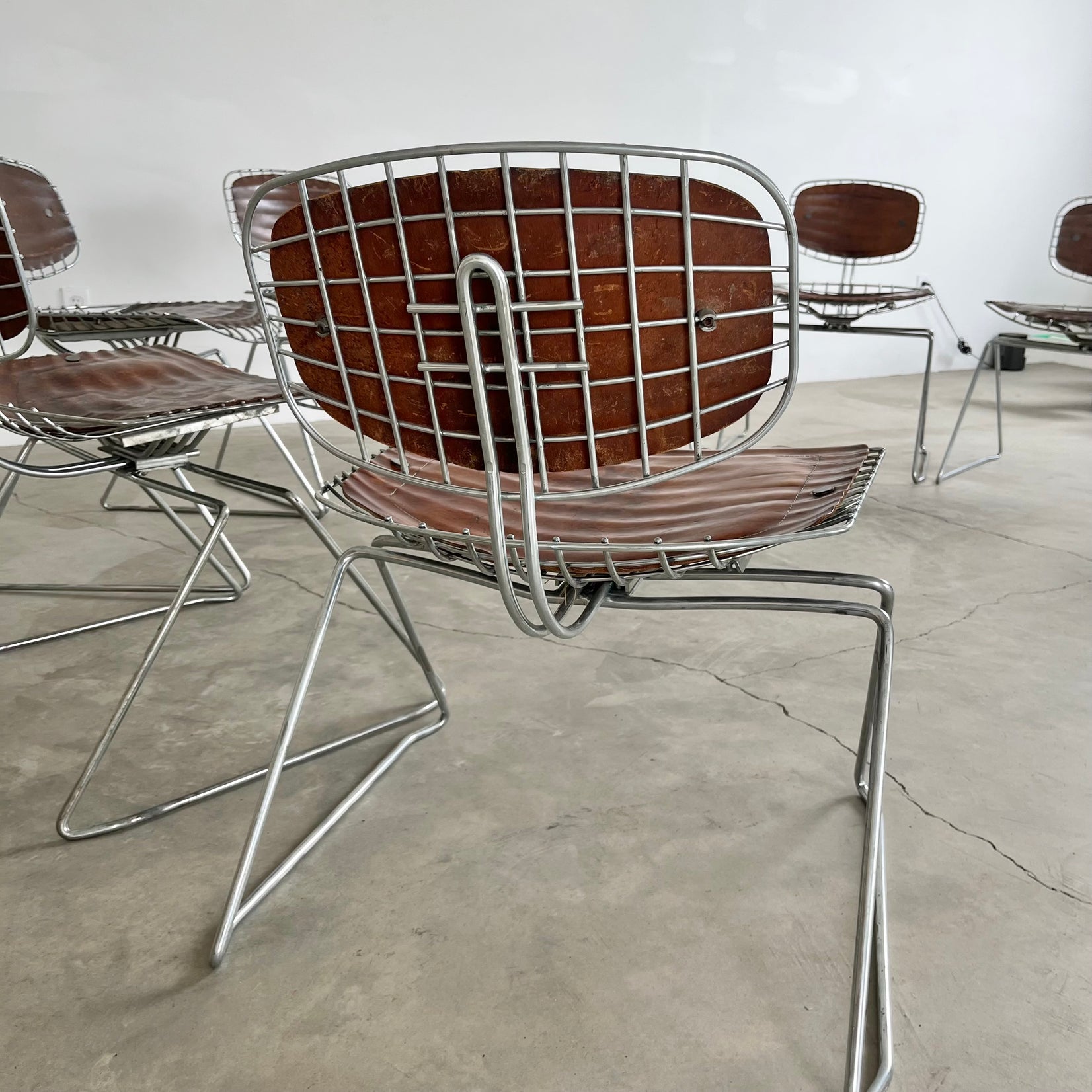 Set of 8 Beaubourg Pompidou Chairs by Cadestin and Laurent, 1970s France
