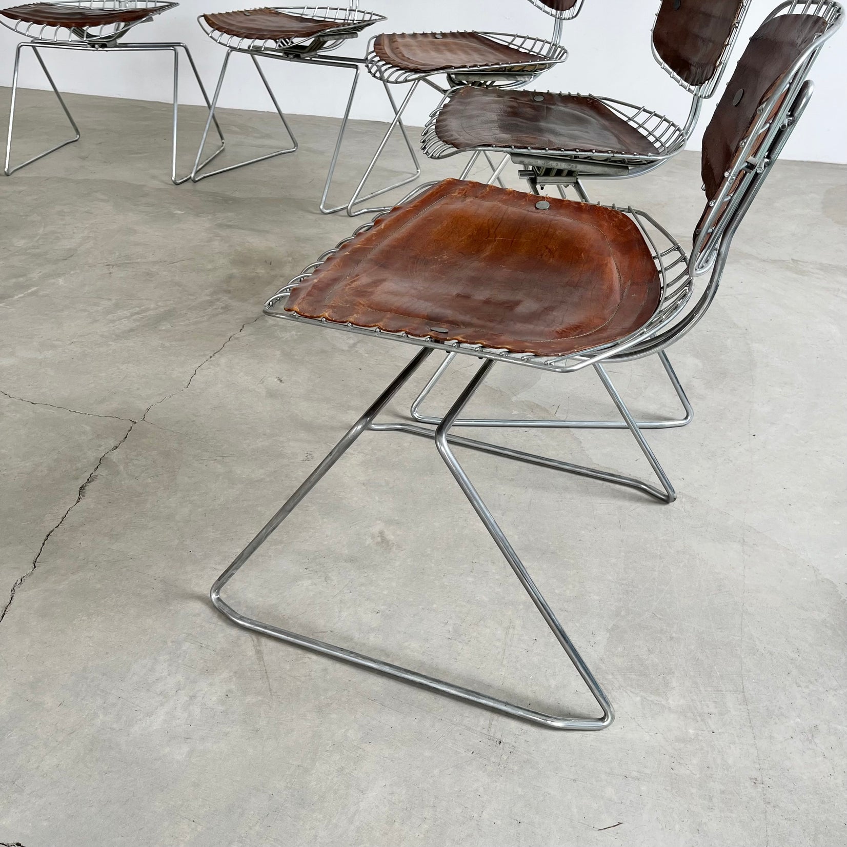 Set of 8 Beaubourg Pompidou Chairs by Cadestin and Laurent, 1970s France