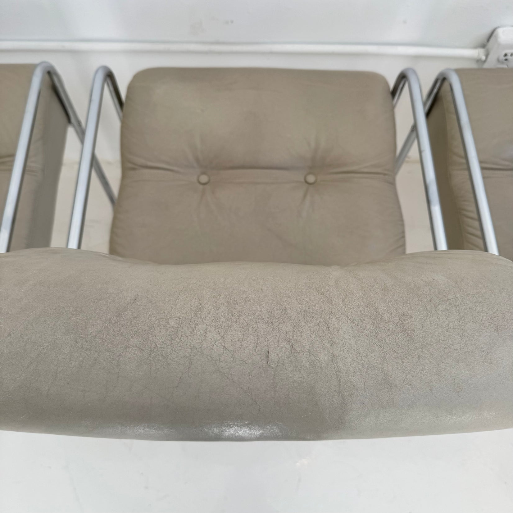 Set of 4 Grey Leather Tucroma Dining Chairs