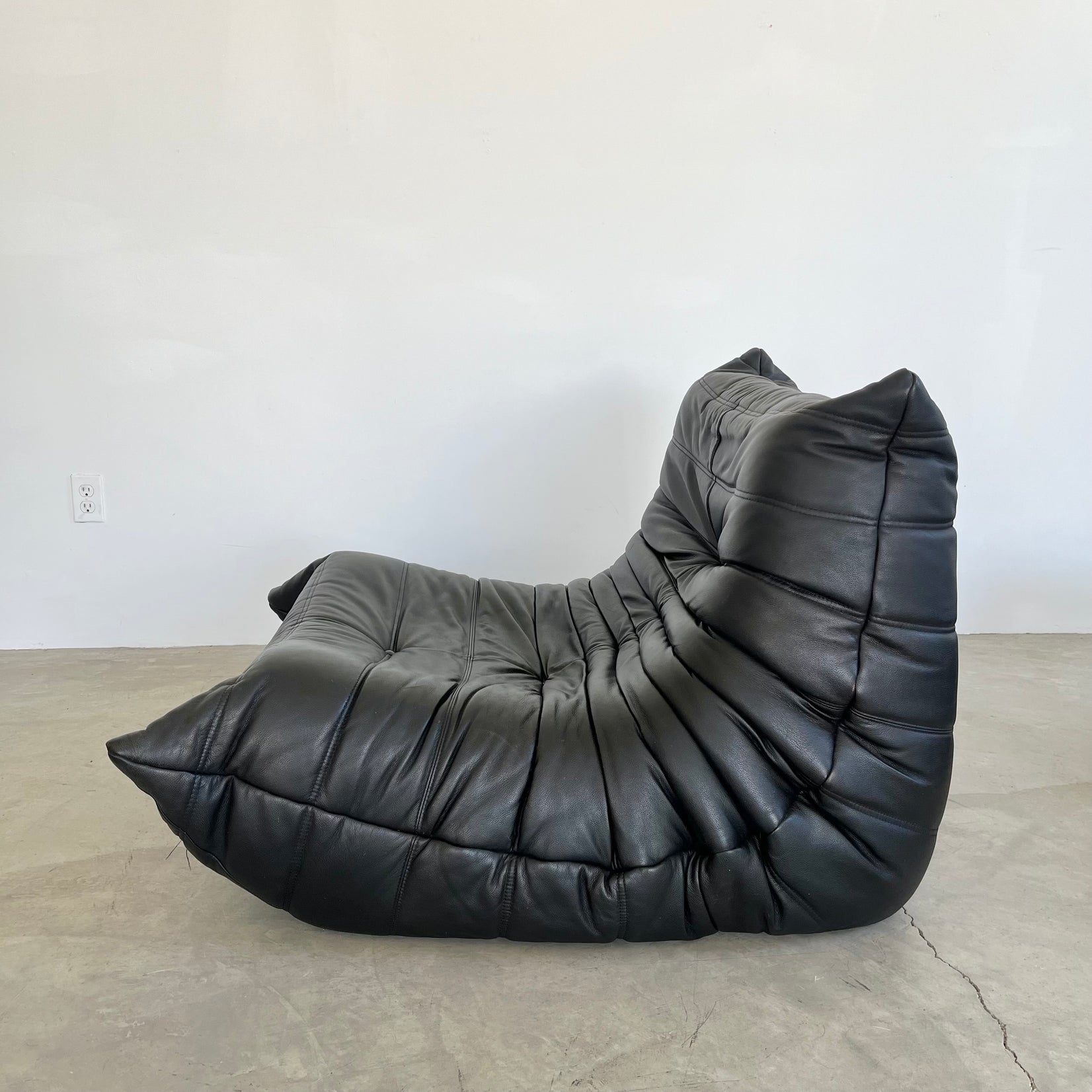 Black leather Fireside Togo Seat
