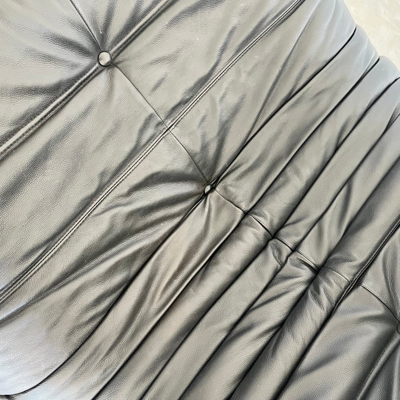 Black leather Fireside Togo Seat