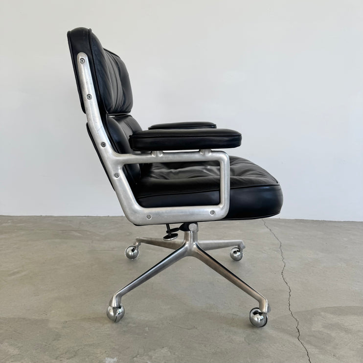 Time Life Chair in Black Leather