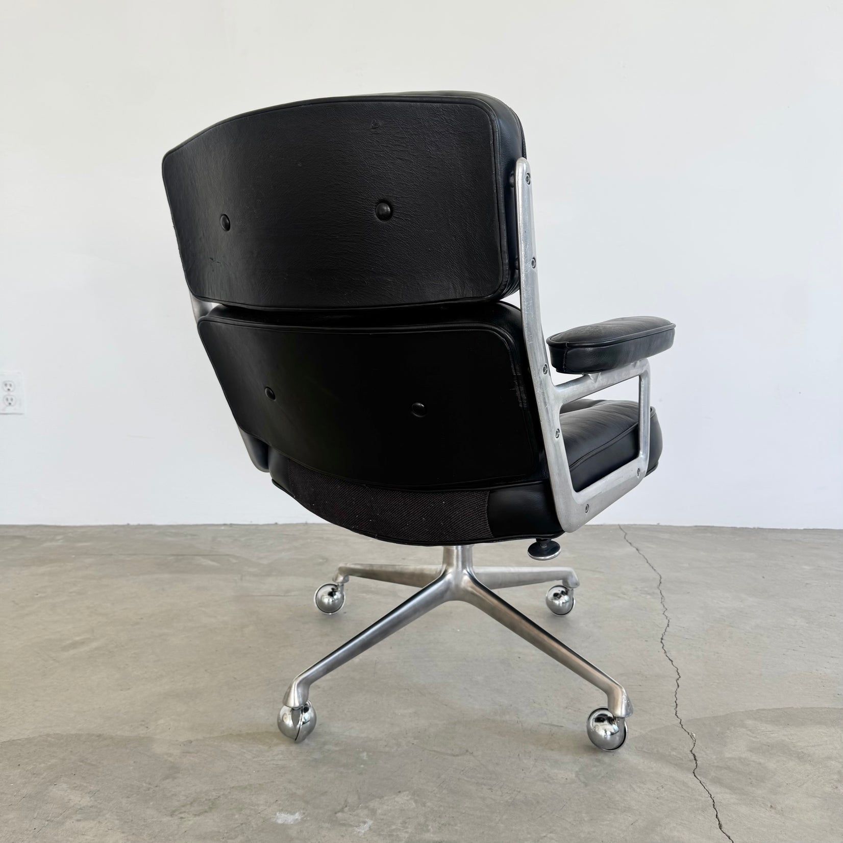 Time Life Chair in Black Leather