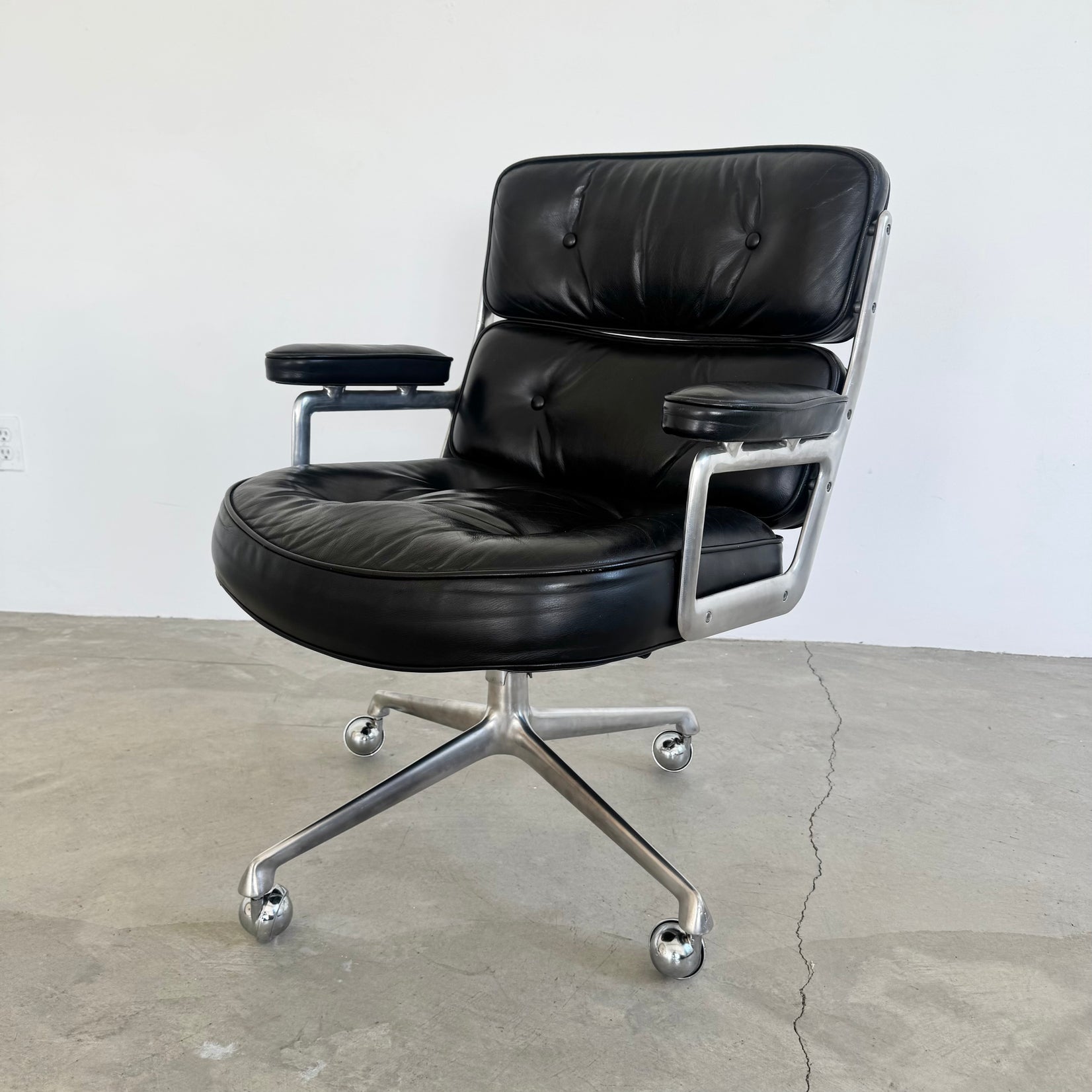Time Life Chair in Black Leather
