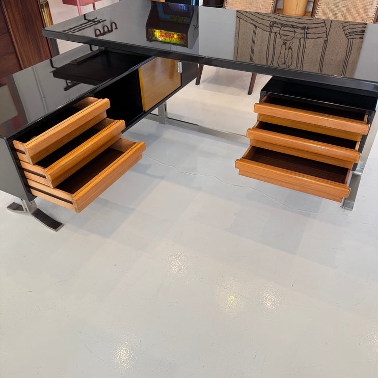 Gianni Moscatelli Desk