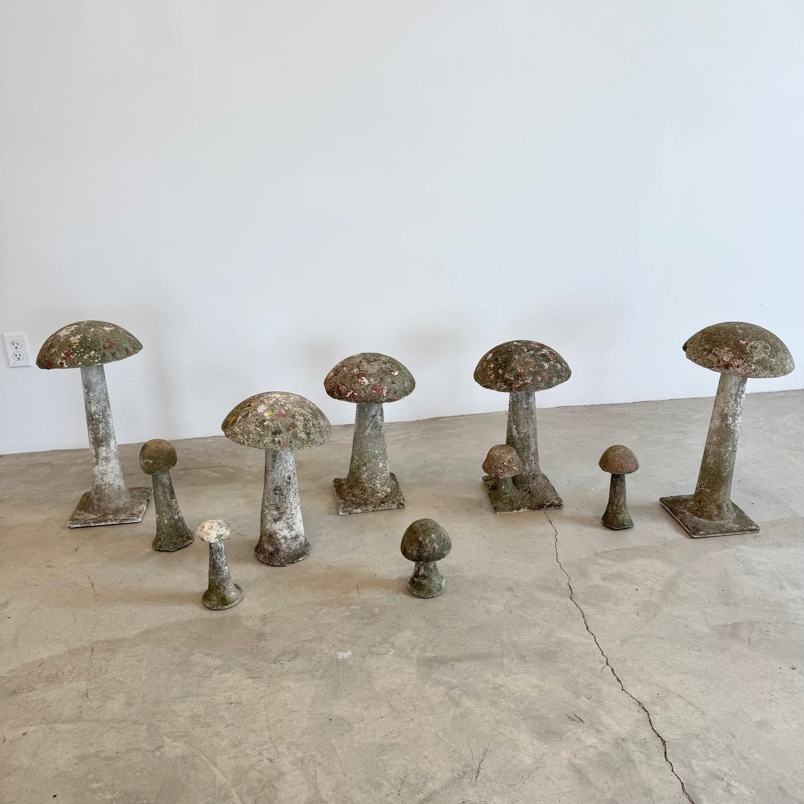 Set of 10 Concrete Mushrooms