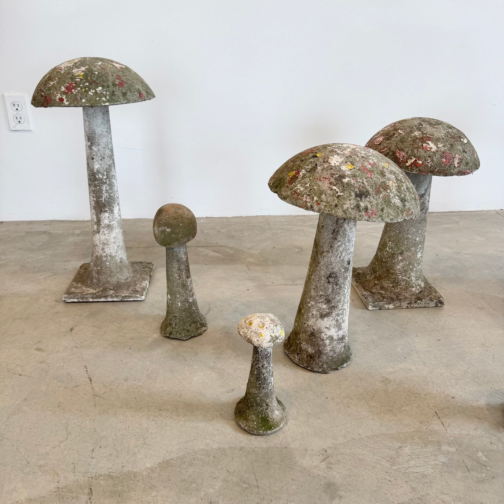 Set of 10 Concrete Mushrooms