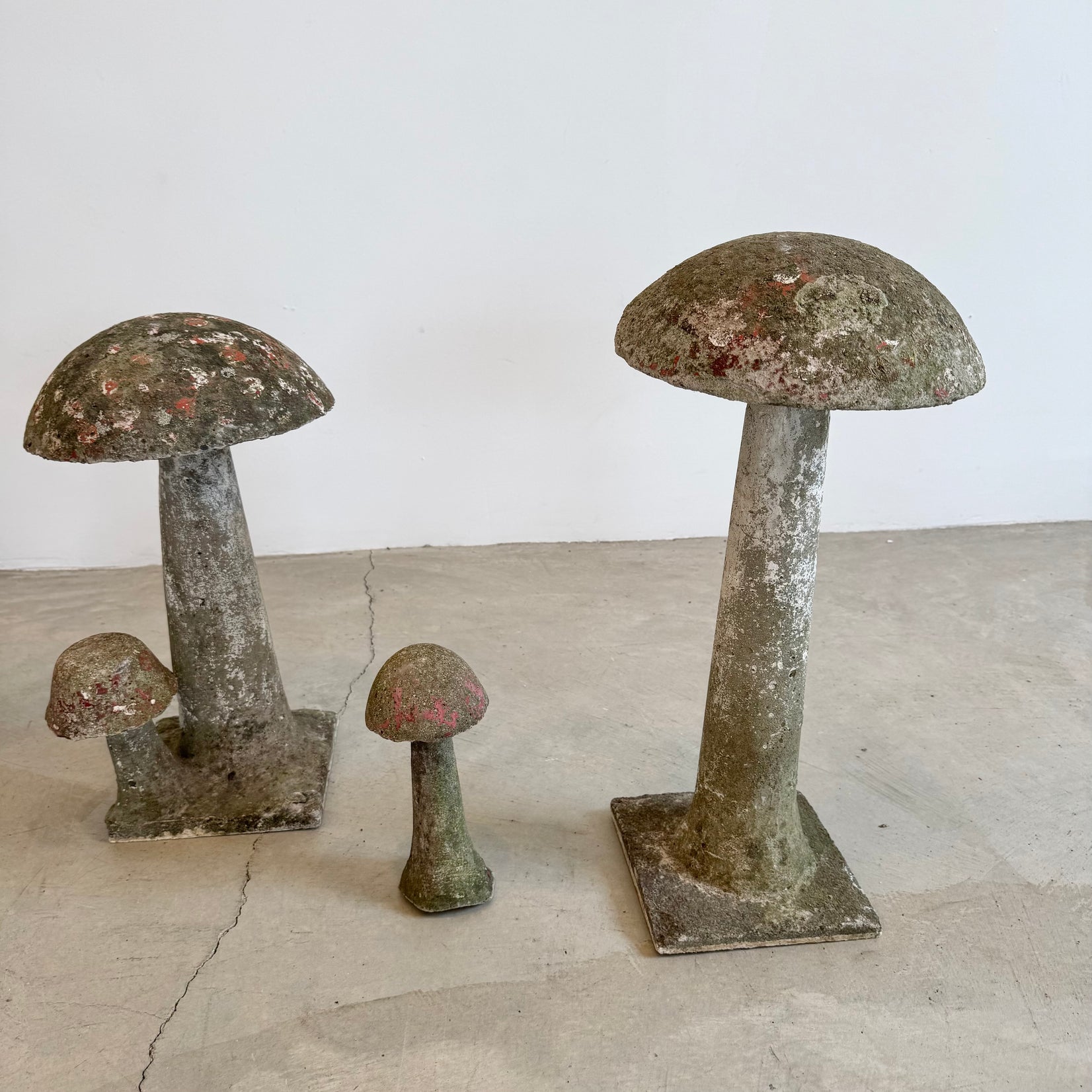 Set of 10 Concrete Mushrooms