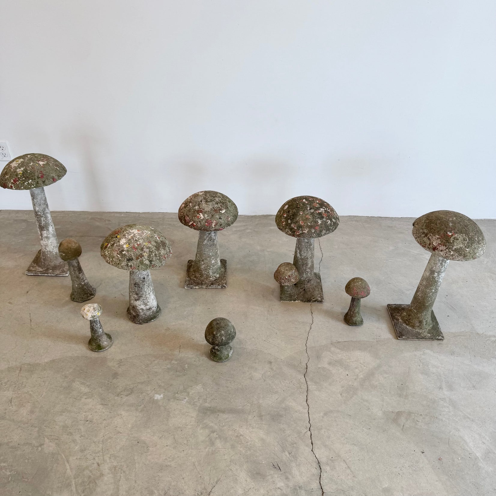 Set of 10 Concrete Mushrooms