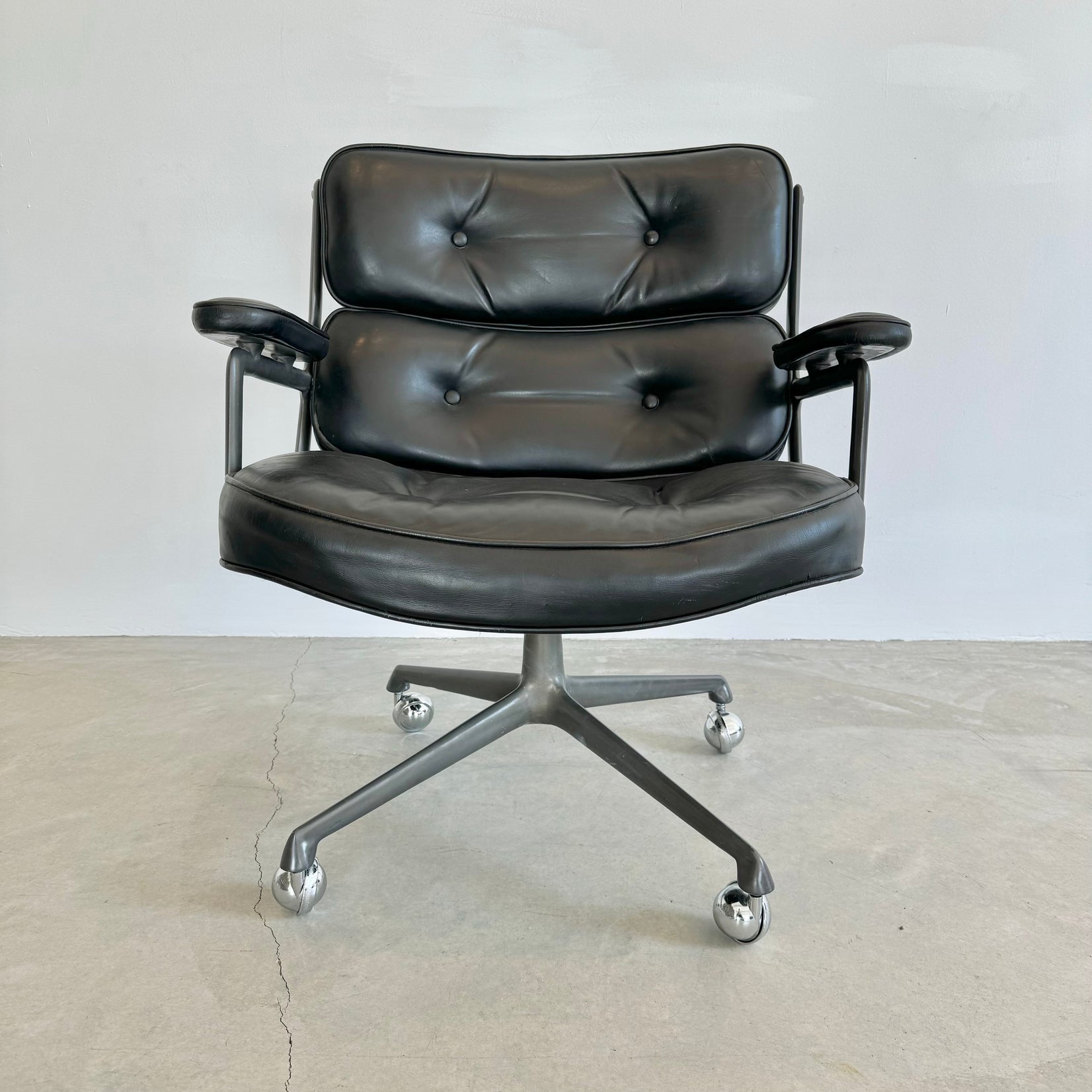 Eames Time Life Lobby Lounge Chair in Black Leather for Herman Miller, 1980s USA