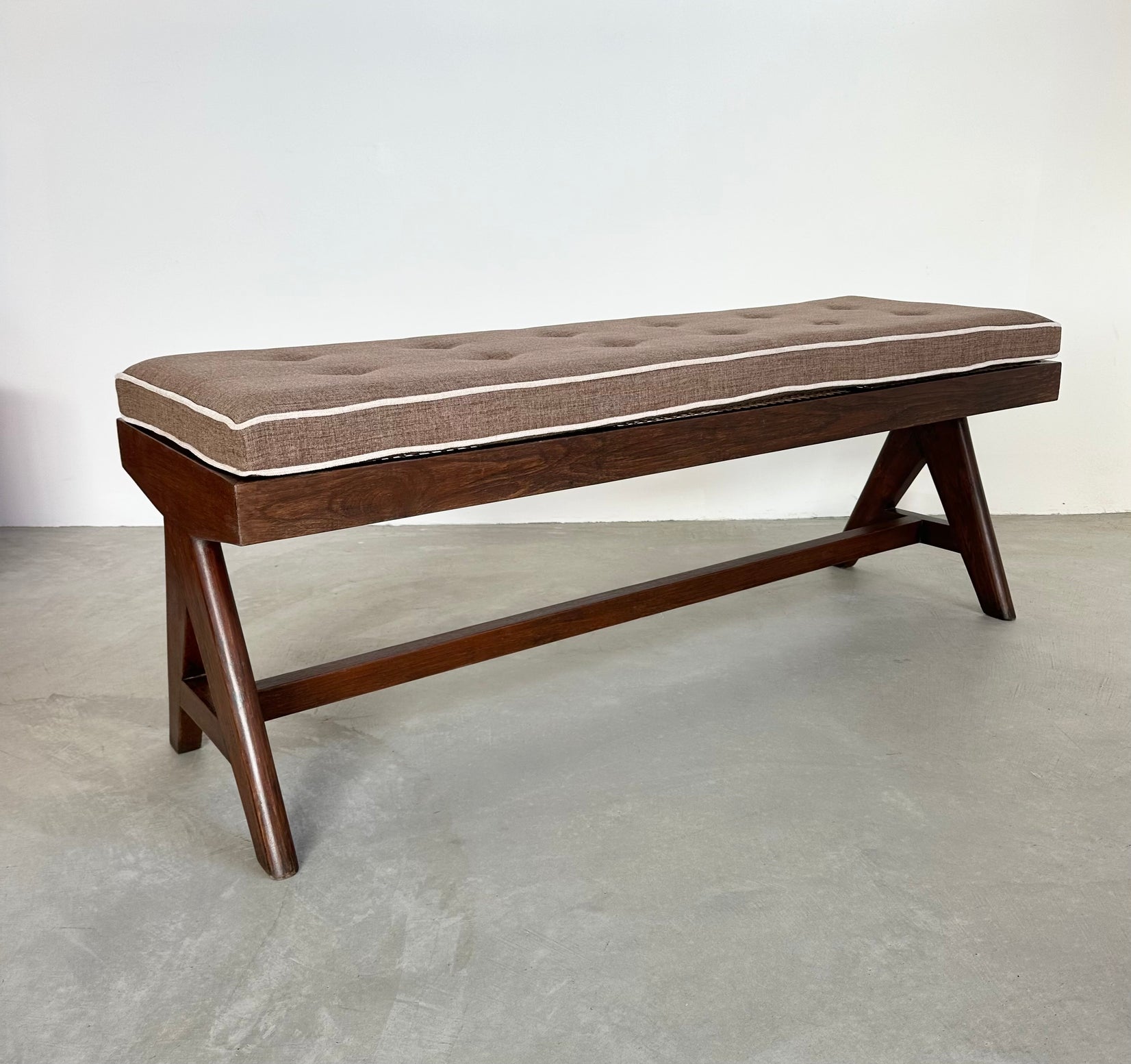 Pierre Jeanneret A Leg Bench