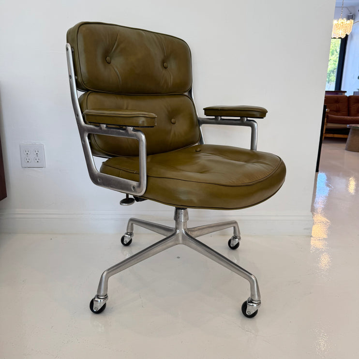 Time Life Chair in Olive Leather for Herman Miller