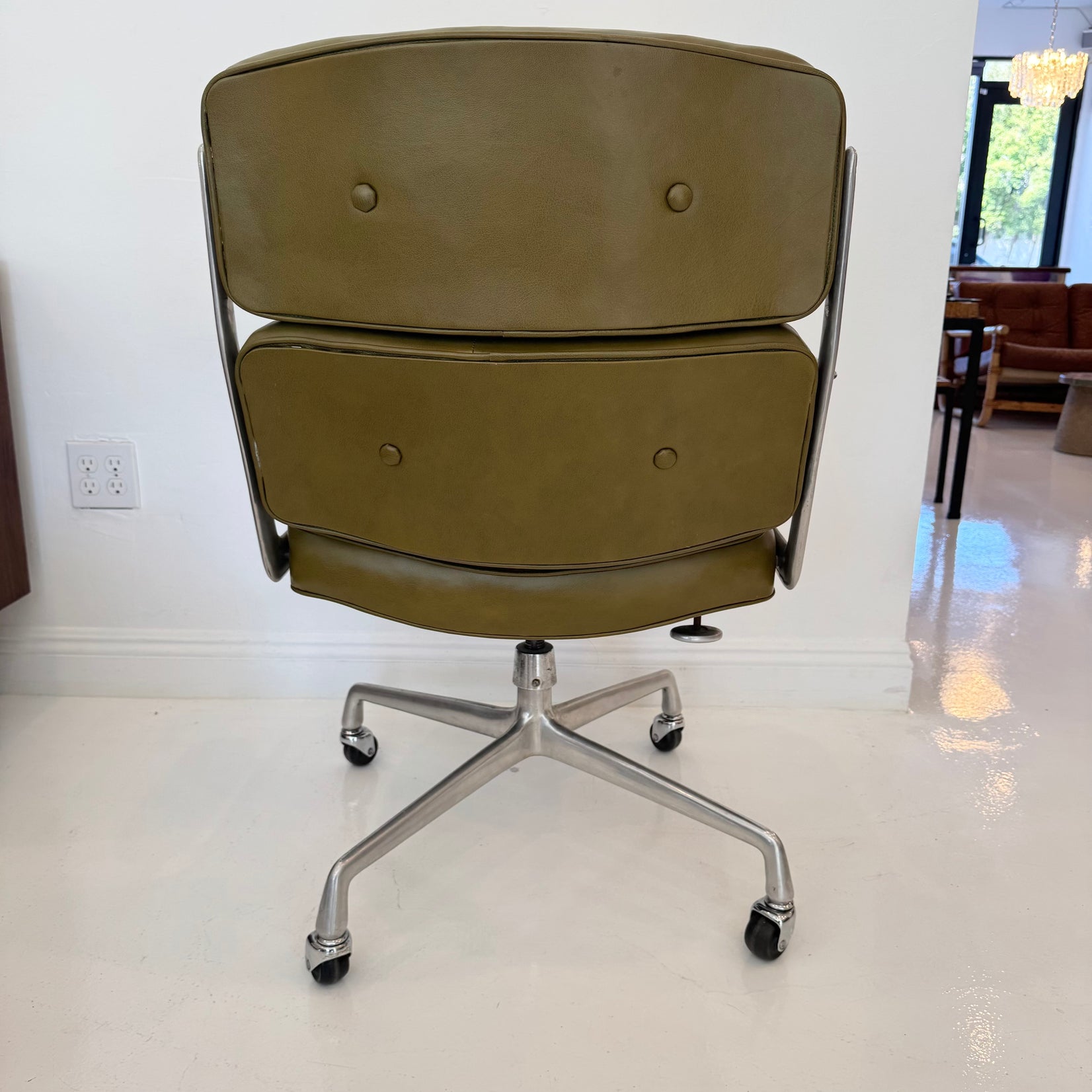 Time Life Chair in Olive Leather for Herman Miller