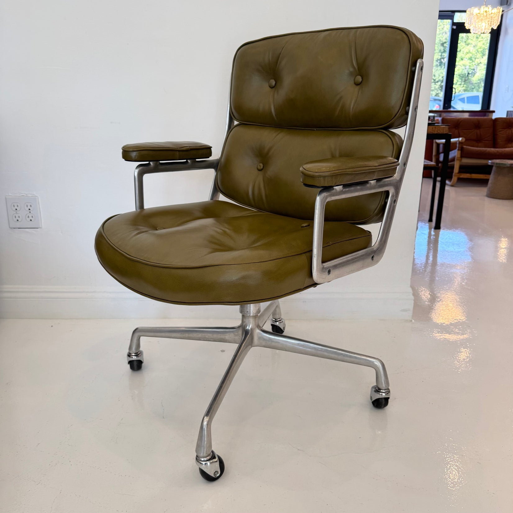 Time Life Chair in Olive Leather for Herman Miller