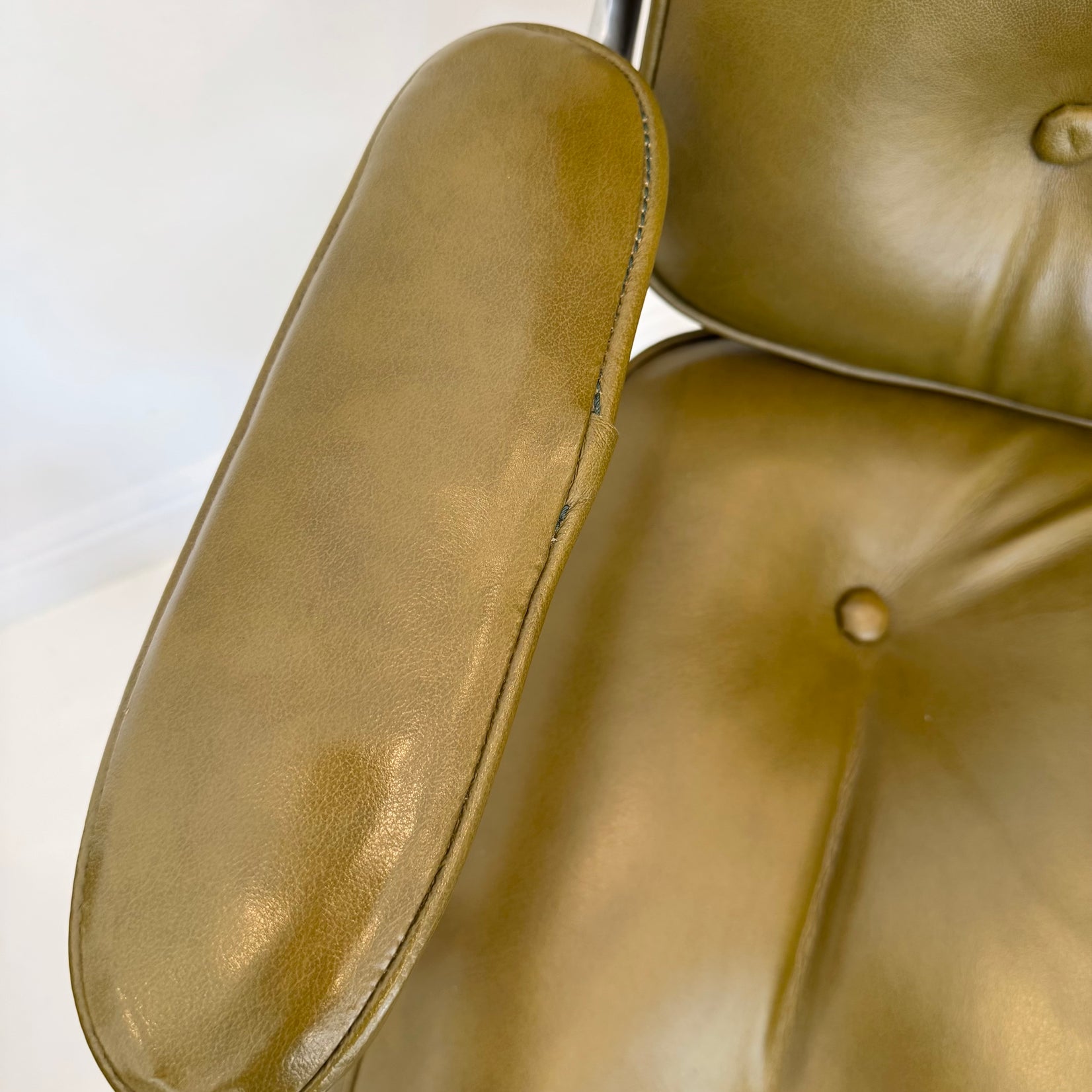 Time Life Chair in Olive Leather for Herman Miller