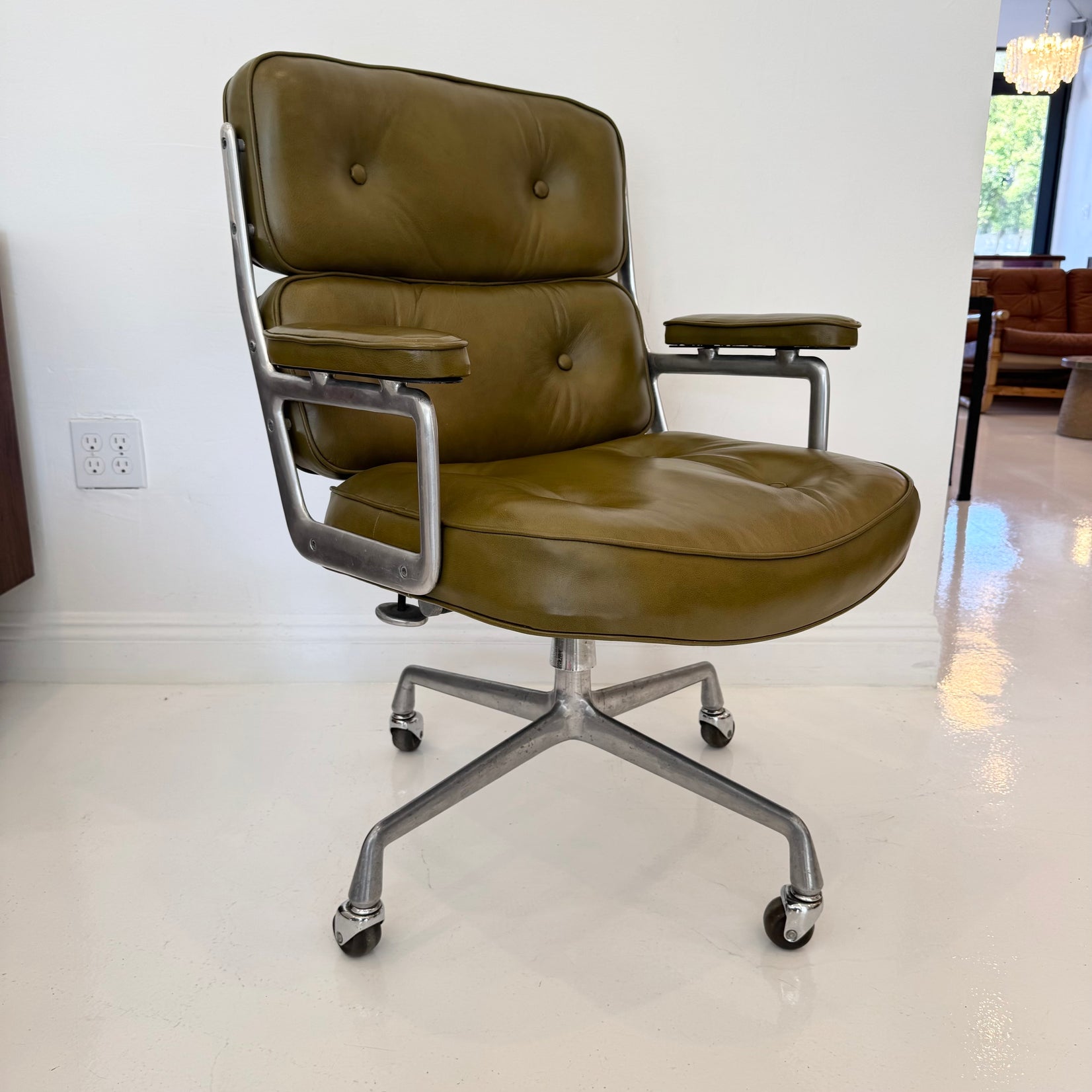 Time Life Chair in Olive Leather for Herman Miller