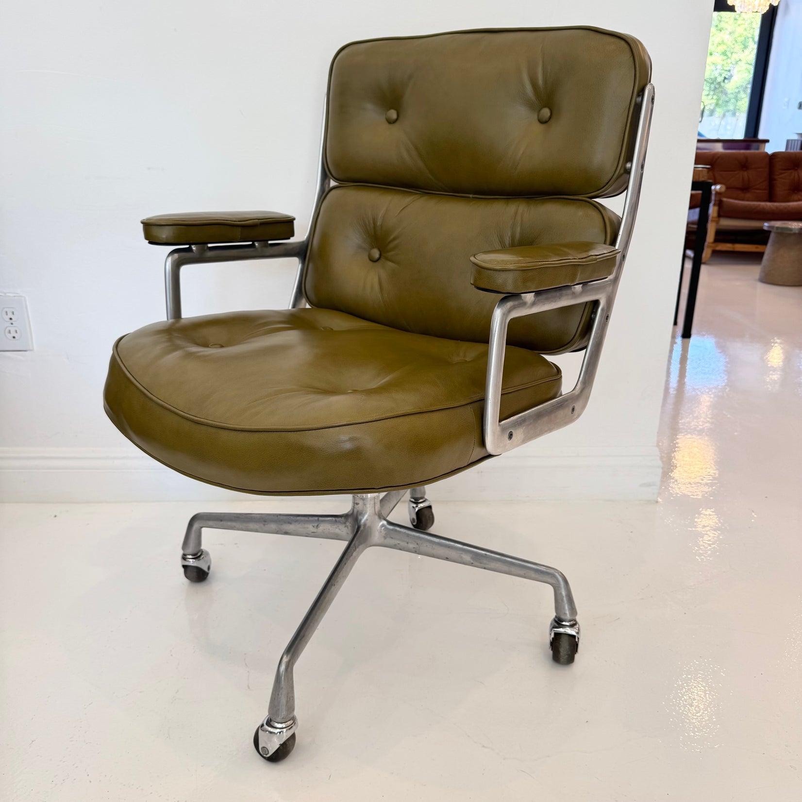 Time Life Chair in Olive Leather for Herman Miller