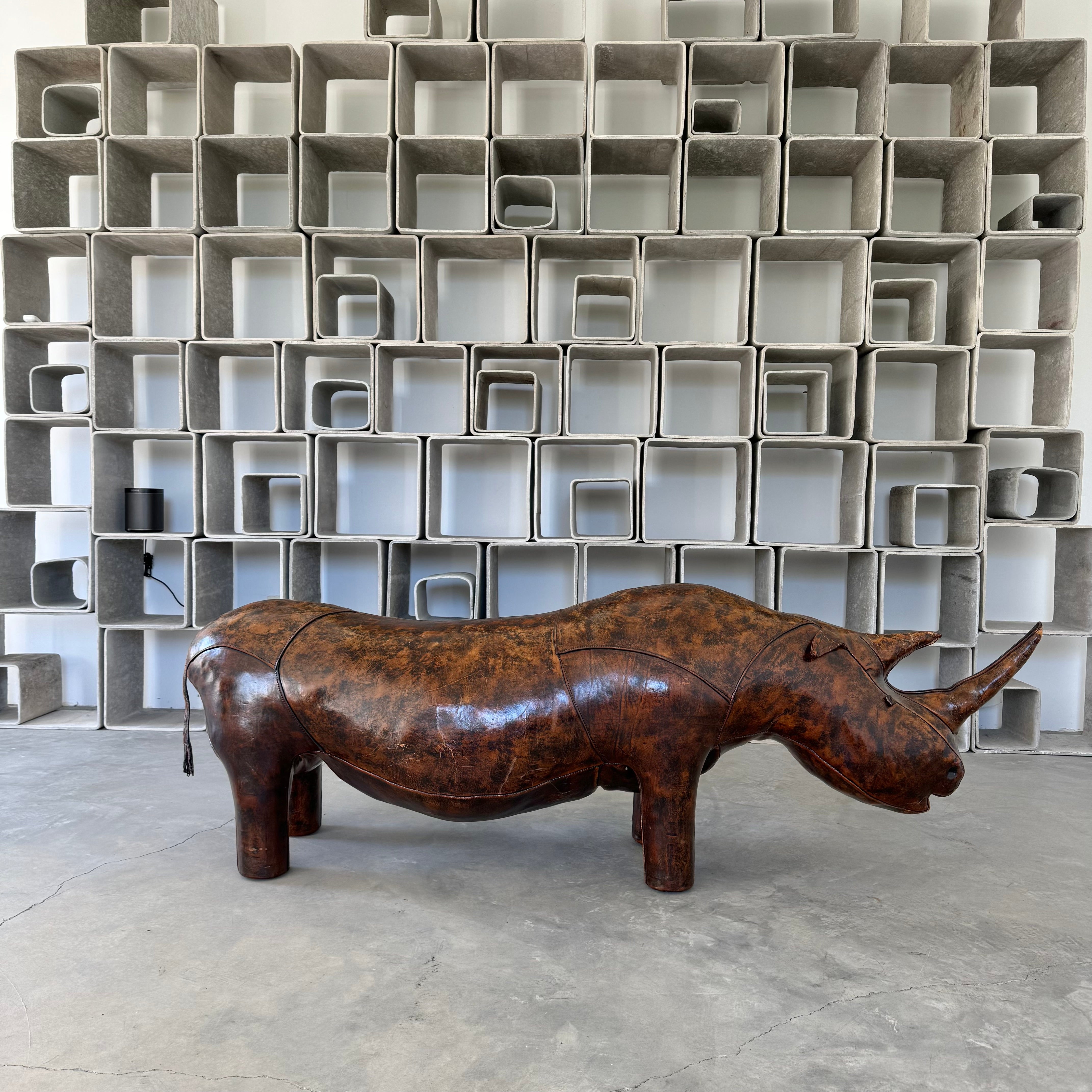 OMERSA  レザーアニマル ロバ　アンティーク
ビンテージ　オメルサ Giant Omersa Leather Rhinoceros Bench