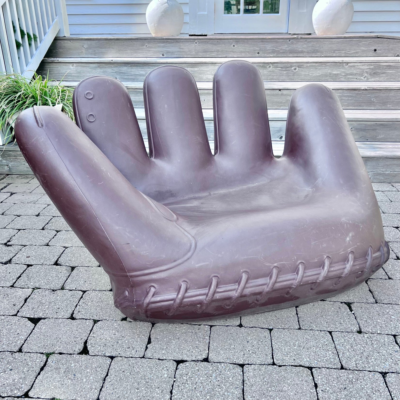 'Joe' Glove Chair