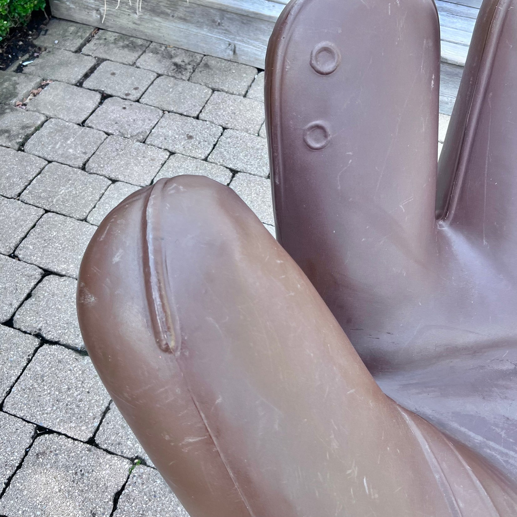 'Joe' Glove Chair