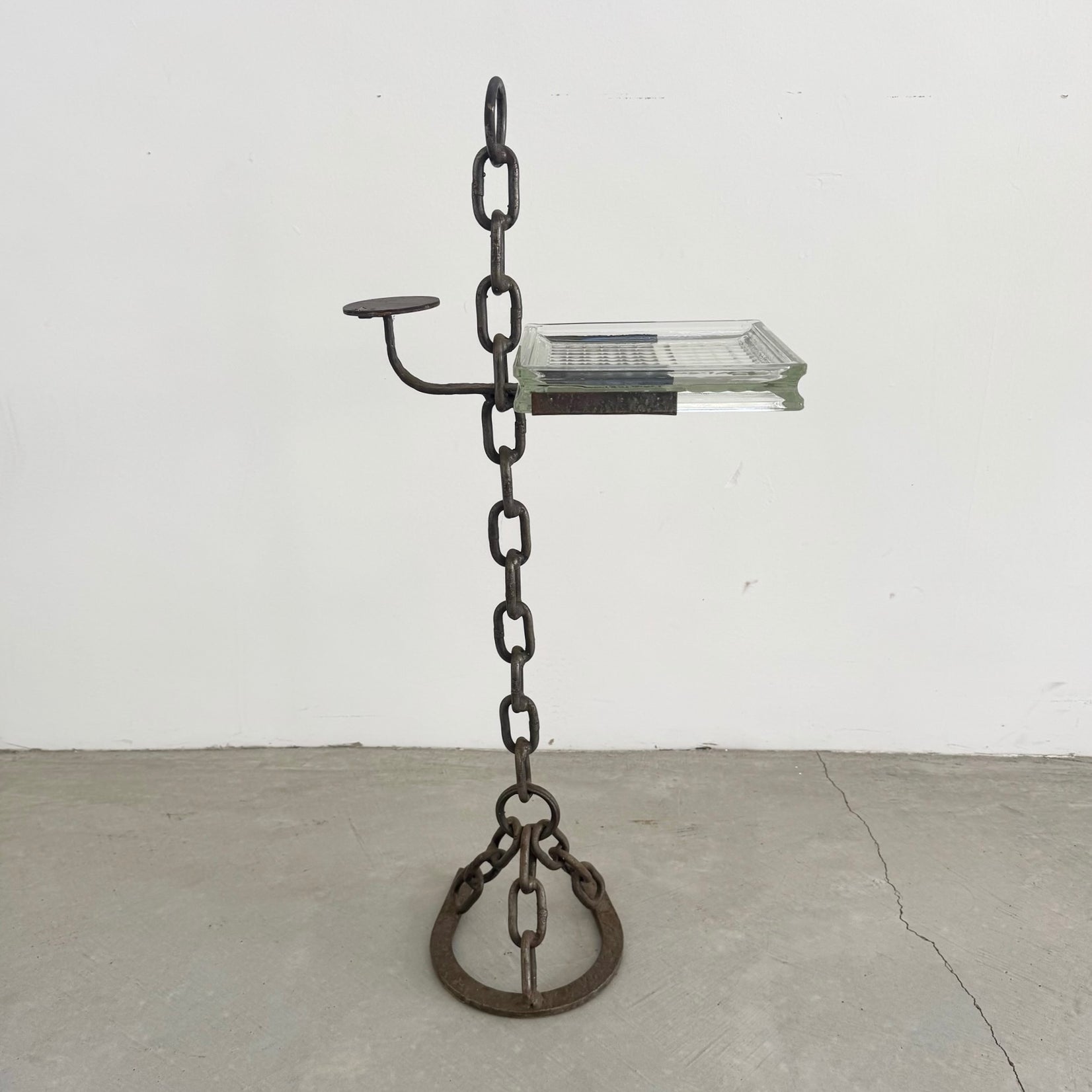 Chain Link Iron and Glass Standing Catchall