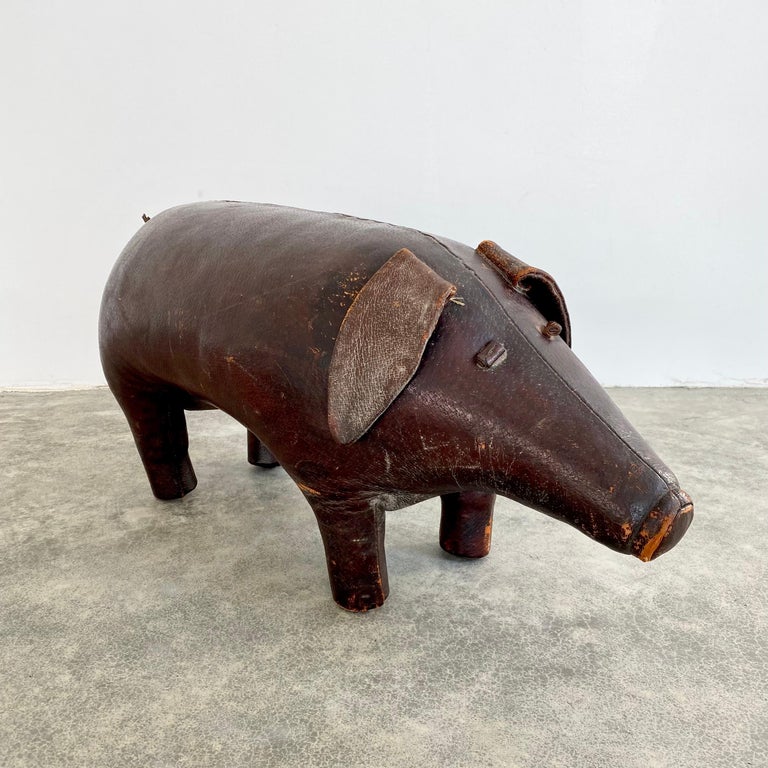 Omersa Leather Pig, 1940s England
