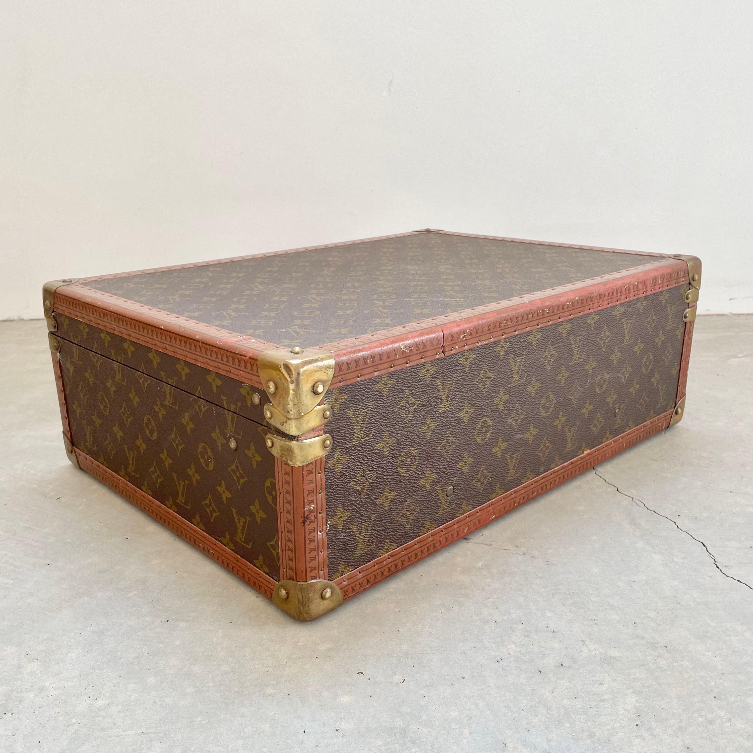 Louis Vuitton Trunk, 1940s France For Sale at 1stDibs
