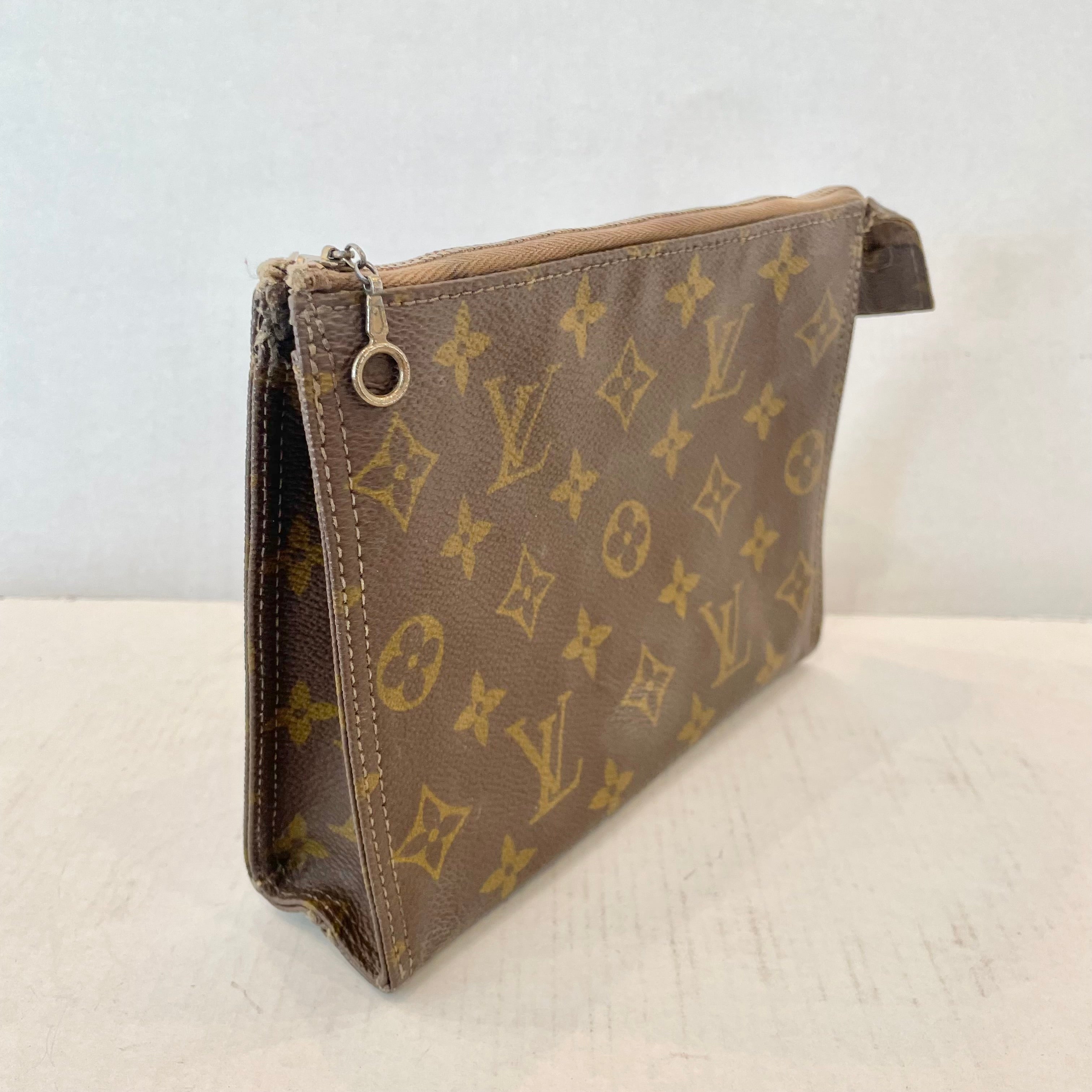 Vintage LV monogram cosmetic/clutch bag, Women's Fashion, Bags
