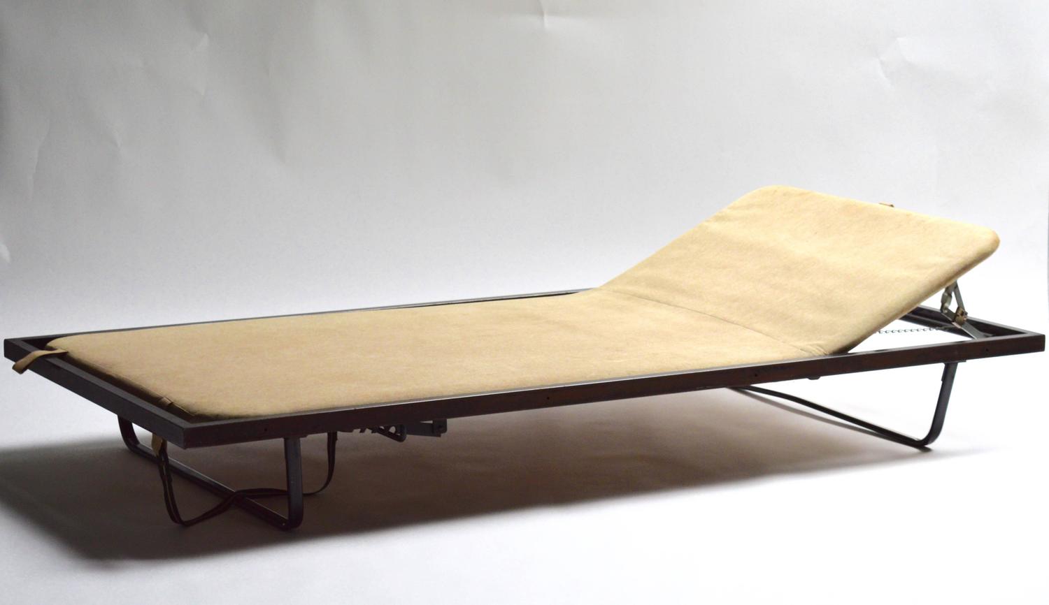 German Military Adjustable Daybed
